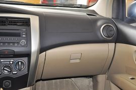 2013款日产骊威1.6XL手动豪华型