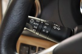 2013款日产骊威1.6XL手动豪华型