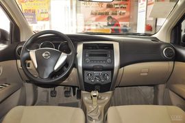 2013款日产骊威1.6XL手动豪华型