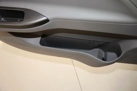 2012款长安悦翔V3