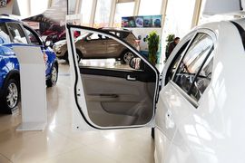 2012款长安悦翔V3