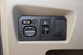 2012款长安悦翔V3