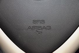 2012款长安悦翔V3