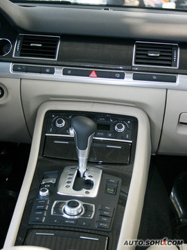 2008款奥迪S8