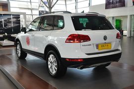   2013款大众途锐3.6L越野增强高配型