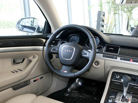 2008款奥迪S8