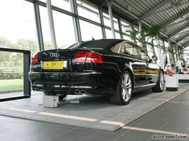 2008款奥迪S8