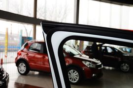 2011款铃木凯泽西2.4L两驱CVT标准版