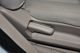 2011款铃木凯泽西2.4L两驱CVT标准版