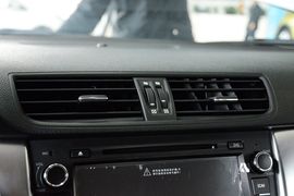 2011款铃木凯泽西2.4L两驱CVT标准版