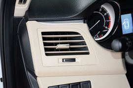 2011款铃木凯泽西2.4L两驱CVT标准版