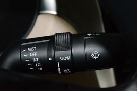 2011款铃木凯泽西2.4L两驱CVT标准版