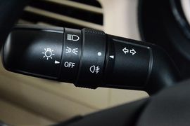 2011款铃木凯泽西2.4L两驱CVT标准版