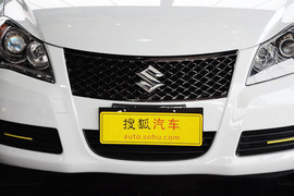 2011款铃木凯泽西2.4L两驱CVT标准版
