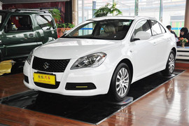 2011款铃木凯泽西2.4L两驱CVT标准版