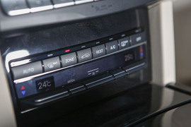 2014款奔驰E400L运动豪华型试驾实拍