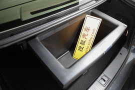 2014款奔驰E400L运动豪华型试驾实拍