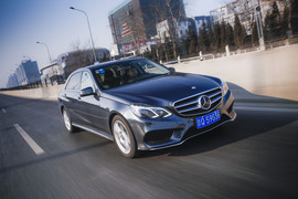 2014款奔驰E400L运动豪华型试驾实拍