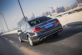 2014款奔驰E400L运动豪华型试驾实拍