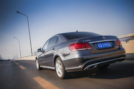 2014款奔驰E400L运动豪华型试驾实拍