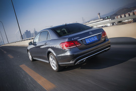 2014款奔驰E400L运动豪华型试驾实拍