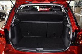 2013款铃木天语SX4酷锐1.6L手动灵动型