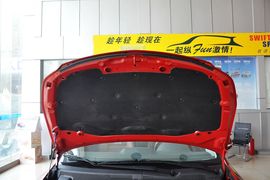 2013款铃木天语SX4酷锐1.6L手动灵动型