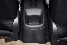 2013款铃木天语SX4酷锐1.6L手动灵动型