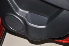 2013款铃木天语SX4酷锐1.6L手动灵动型