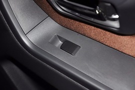 2013款铃木天语SX4酷锐1.6L手动灵动型