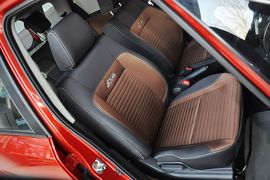 2013款铃木天语SX4酷锐1.6L手动灵动型