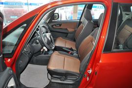 2013款铃木天语SX4酷锐1.6L手动灵动型