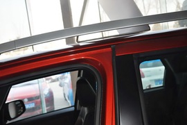 2013款铃木天语SX4酷锐1.6L手动灵动型