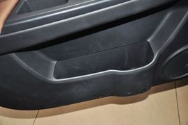 2013款铃木天语SX4酷锐1.6L手动灵动型