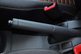 2013款铃木天语SX4酷锐1.6L手动灵动型