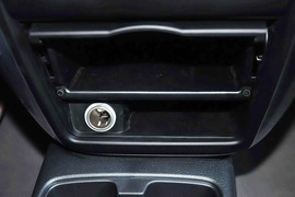 2013款铃木天语SX4酷锐1.6L手动灵动型