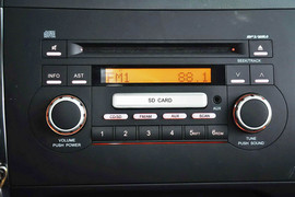 2013款铃木天语SX4酷锐1.6L手动灵动型