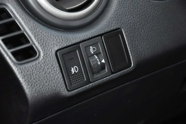 2013款铃木天语SX4酷锐1.6L手动灵动型