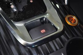 2013款标致3008