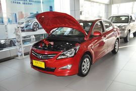 2014款现代瑞纳三厢1.4L