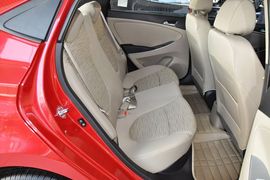 2014款现代瑞纳三厢1.4L