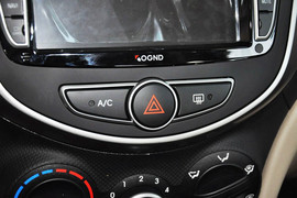 2014款现代瑞纳三厢1.4L