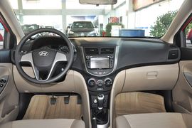 2014款现代瑞纳三厢1.4L