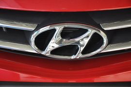 2014款现代瑞纳三厢1.4L