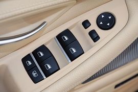 2014款宝马535Li领先型