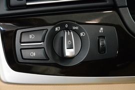 2014款宝马535Li领先型