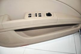 2014款斯柯达速派2.0TSI手自一体尊仕版