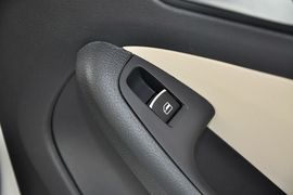 2014款大众速腾1.6L手动舒适型