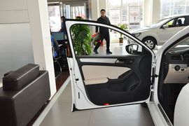 2014款大众速腾1.6L手动舒适型