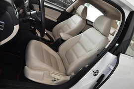 2014款大众速腾1.6L手动舒适型